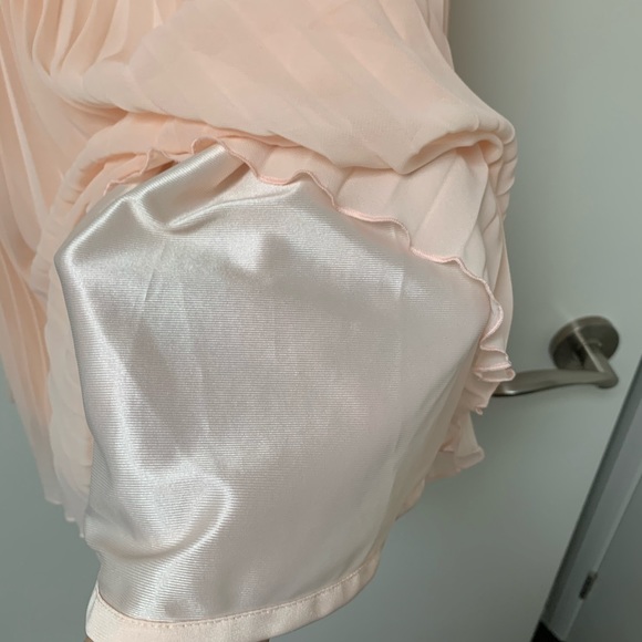 3/$30 Japanese🇯🇵little New York bow pleated dress - Picture 4 of 6